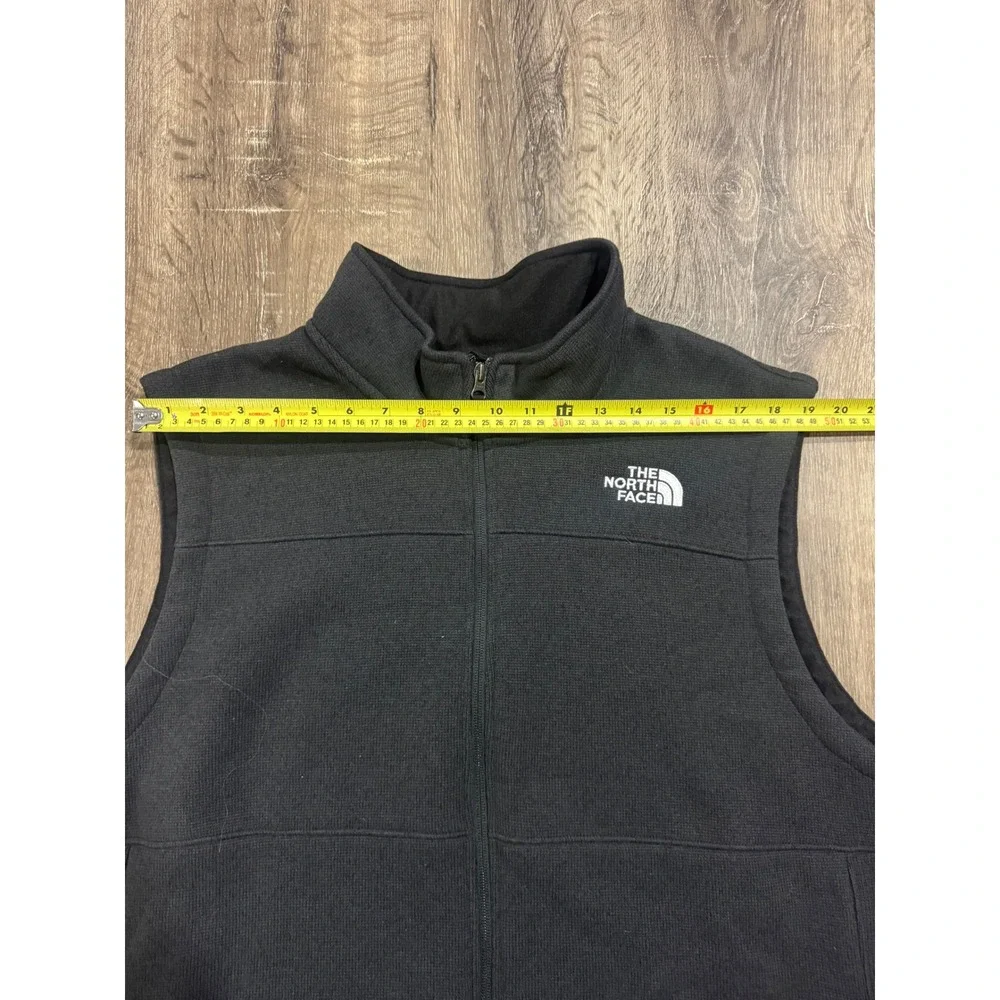 The North Face Mens Circular Design Fleece Vest Black XXL NF0A87RM Full Zip